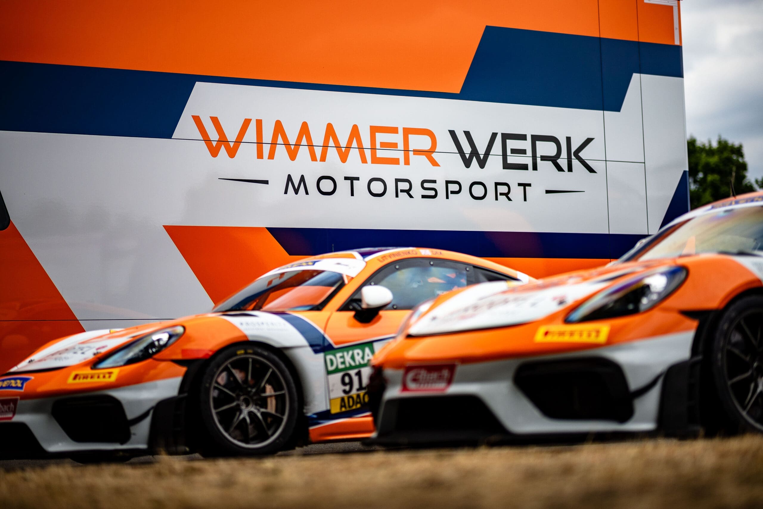 Team Wimmer Werk Motorsport Car in Pitstop